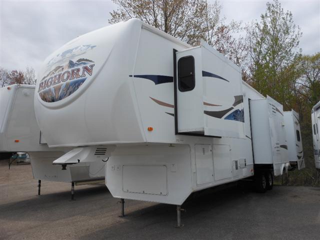 Used 2009 Heartland Big Horn 3670RL Fifth Wheel For Sale
